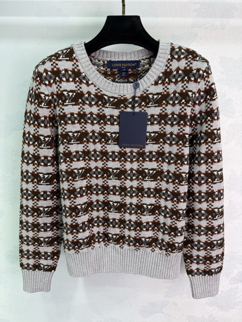 l0vis Vvtt0n sweaters